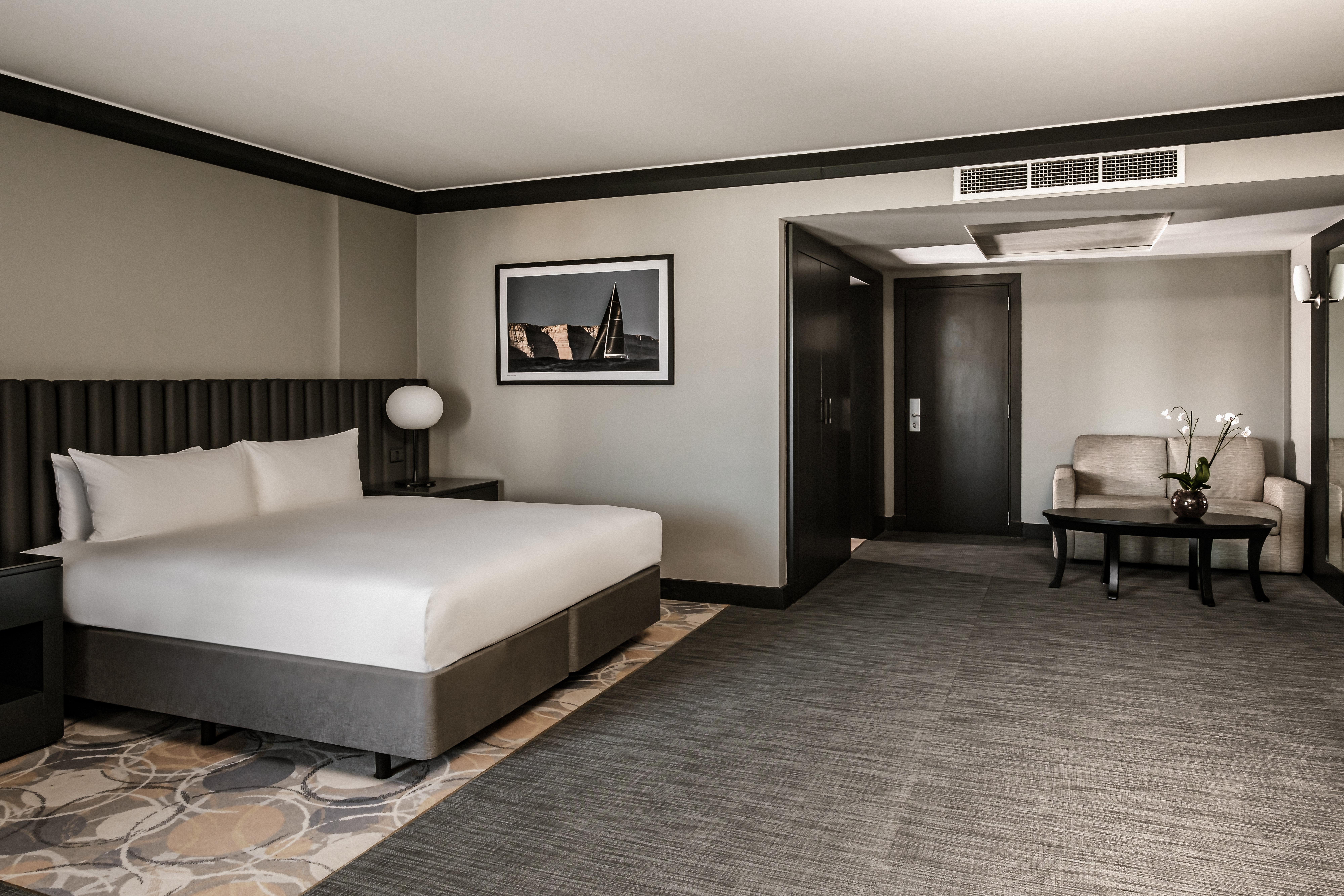 Intercontinental Malta By Ihg Hotel St. Julian's Exterior foto A room at the hotel