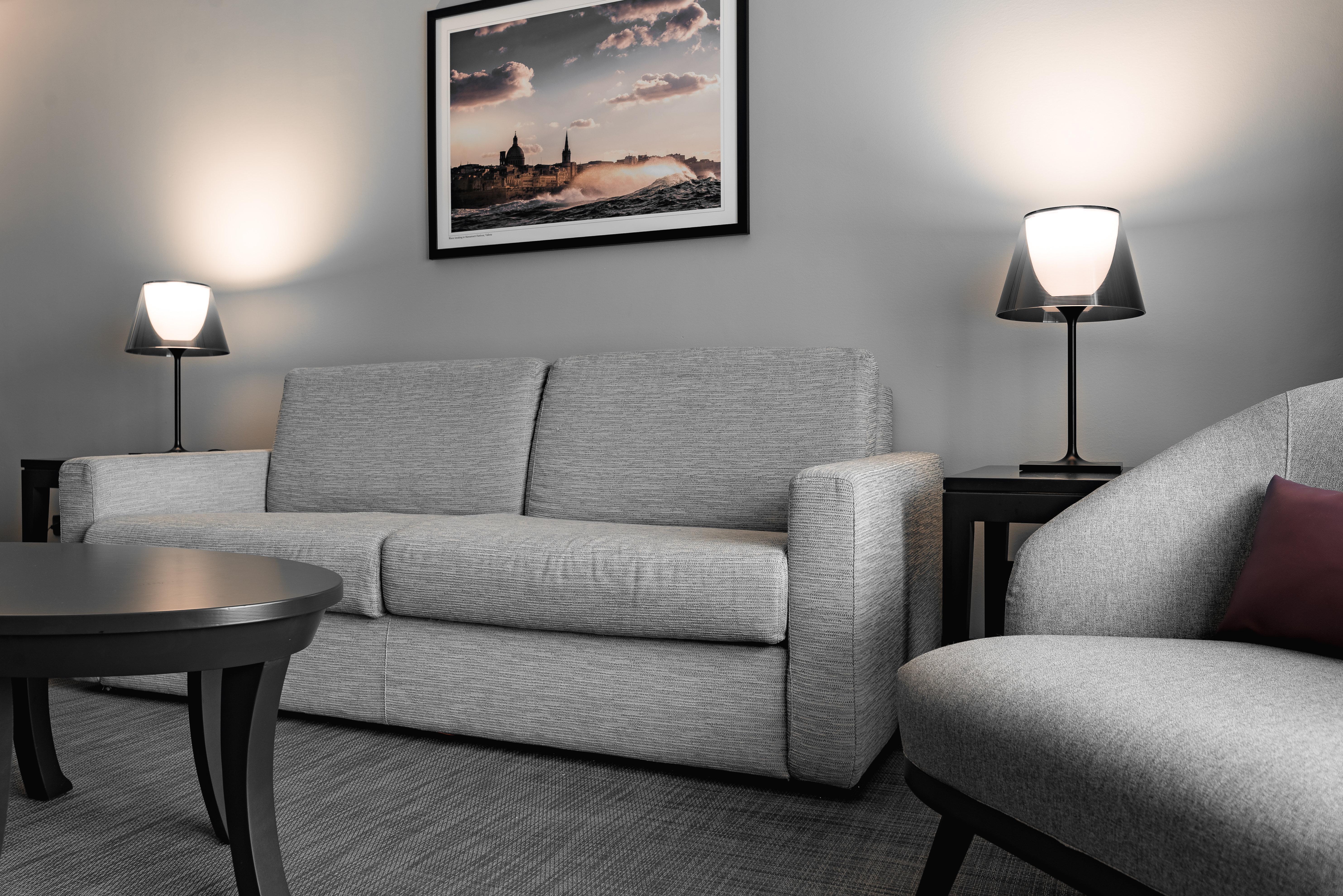 Intercontinental Malta By Ihg Hotel St. Julian's Exterior foto A room with a sofa